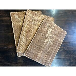 VTG Woven Rattan BOHO Placemats Floral Design Natural Fibers Table Decor 3 Piece